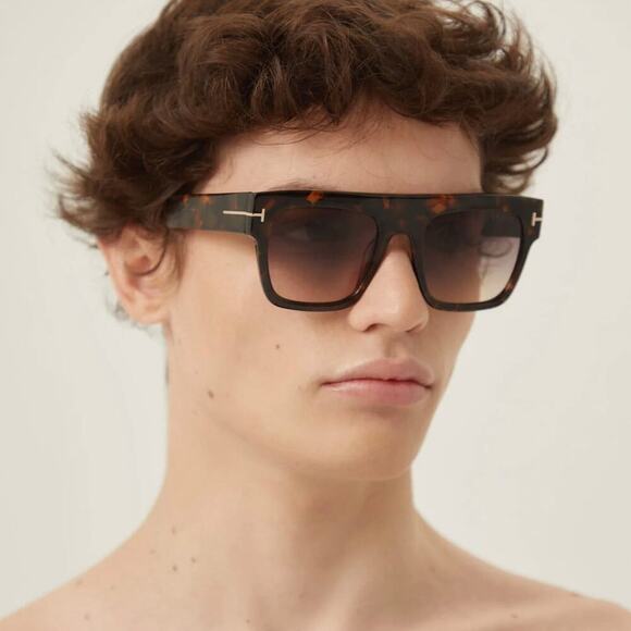 New,  TOM FORD Renee Sunglasses TF847 52B Authentic main image 5